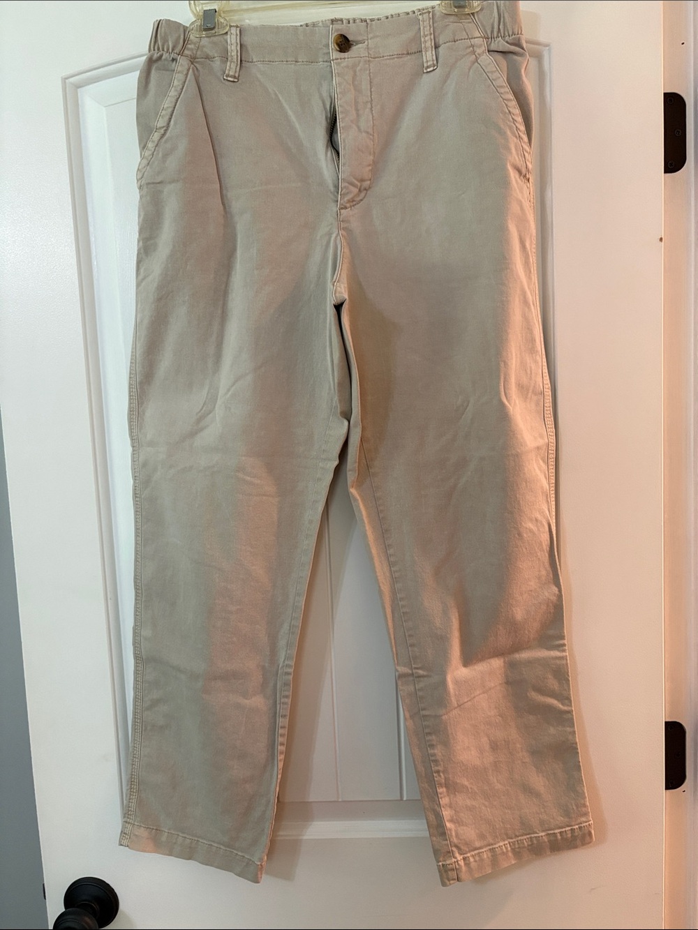 Old Navy Women's Cropped Chino Pants in Light Khaki